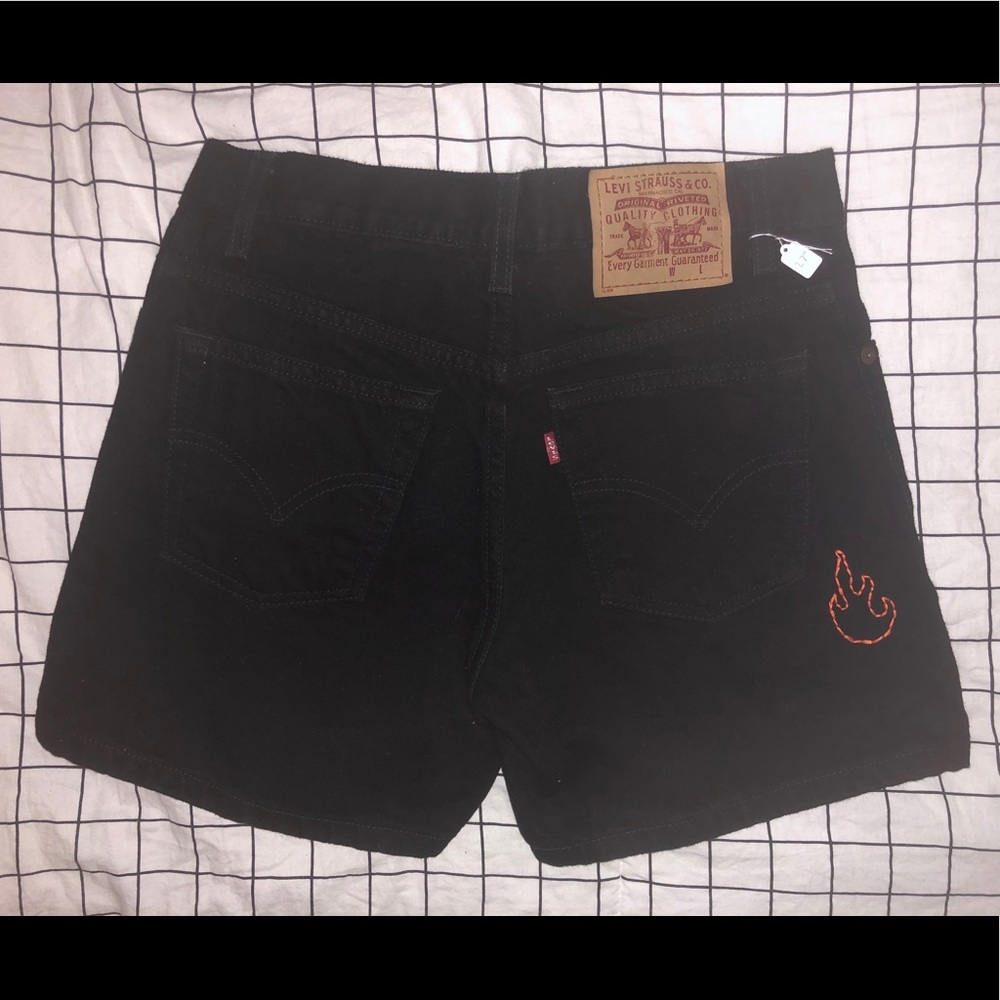 Devil Energy Levi shorts